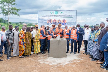 Côte d'Ivoire / Décentralisation des infrastructures sportives : Adjé Silas Metch procède à la pose de la première pierre des agoras de Songon et de Dabou